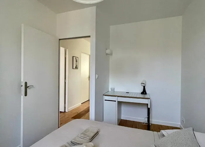 Lejlighed Montfaucon - Elegant & Terrasse Au Coeur De Bordeaux, Idealement Situe Bordeaux